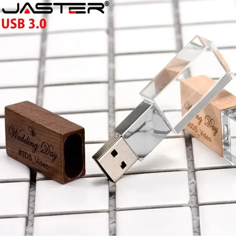 Photography Of Memories - แฟลชไดรฟ์ไม้คริสตัล JASTER สำหรับงานแต่งงาน พร้อมโลโก้สั่งทำพิเศษ USB 3.0